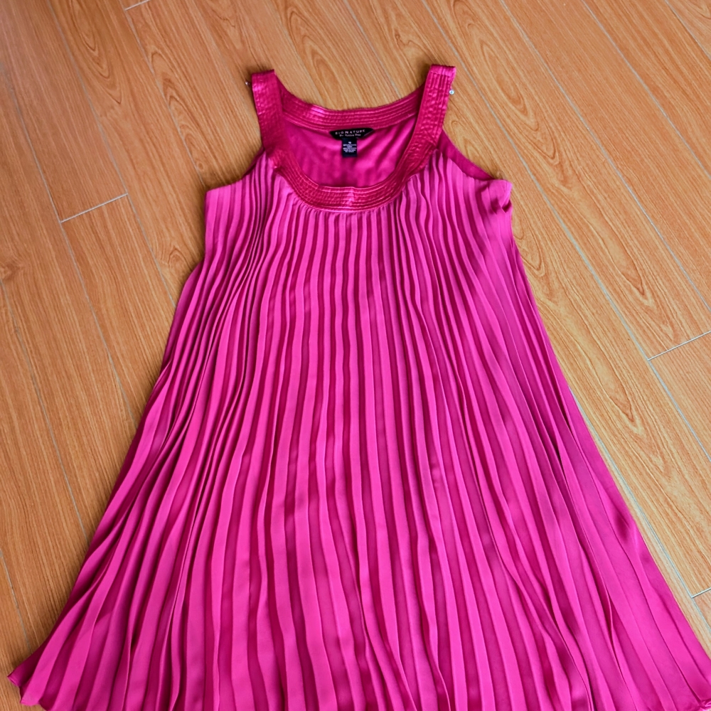 Signature By Robbie Bee Pink Pleated Dress
